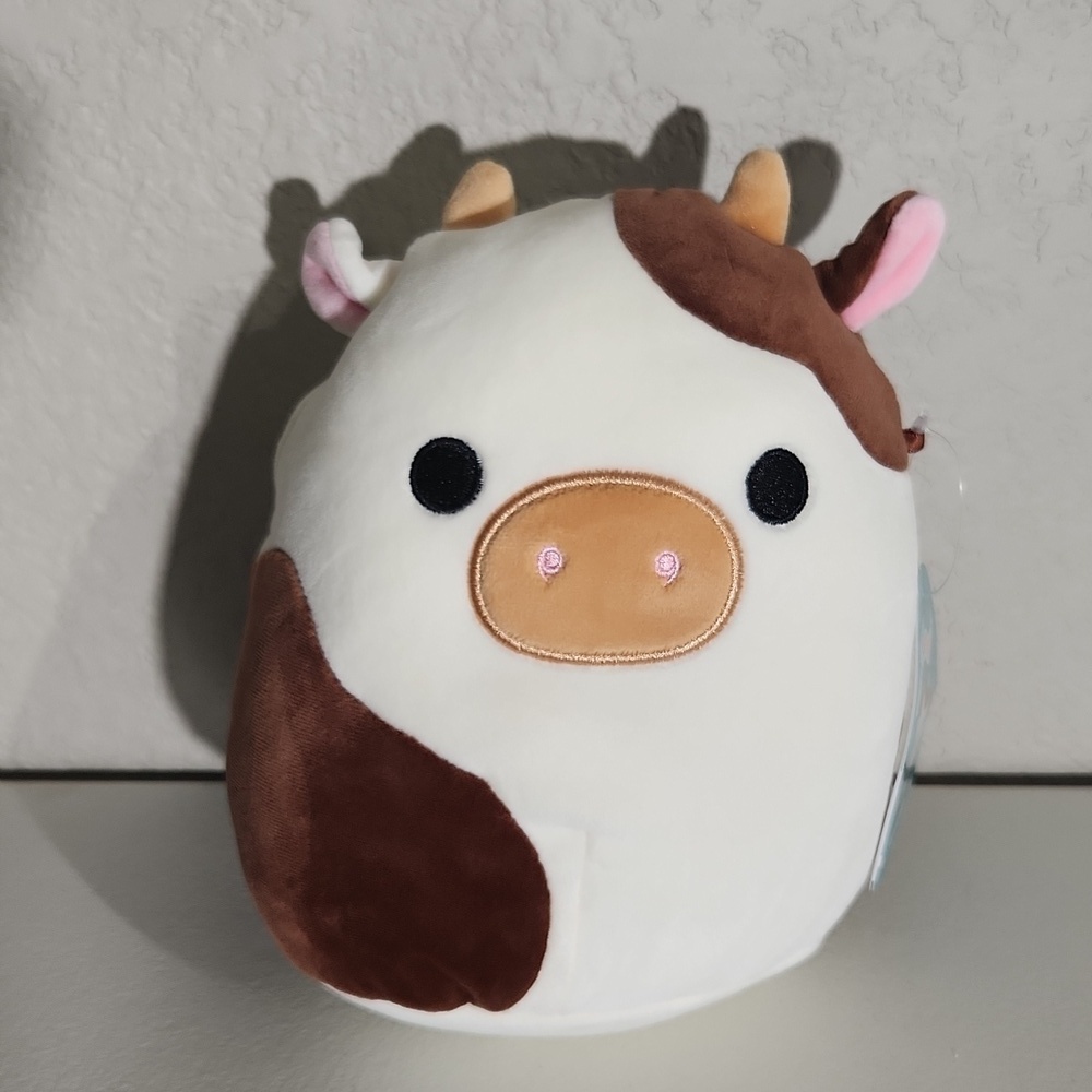 Squishmallow Ronnie Cow